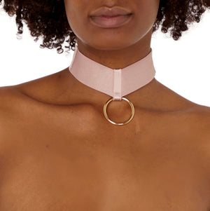 Kora bondage collar by Bordelle - rose