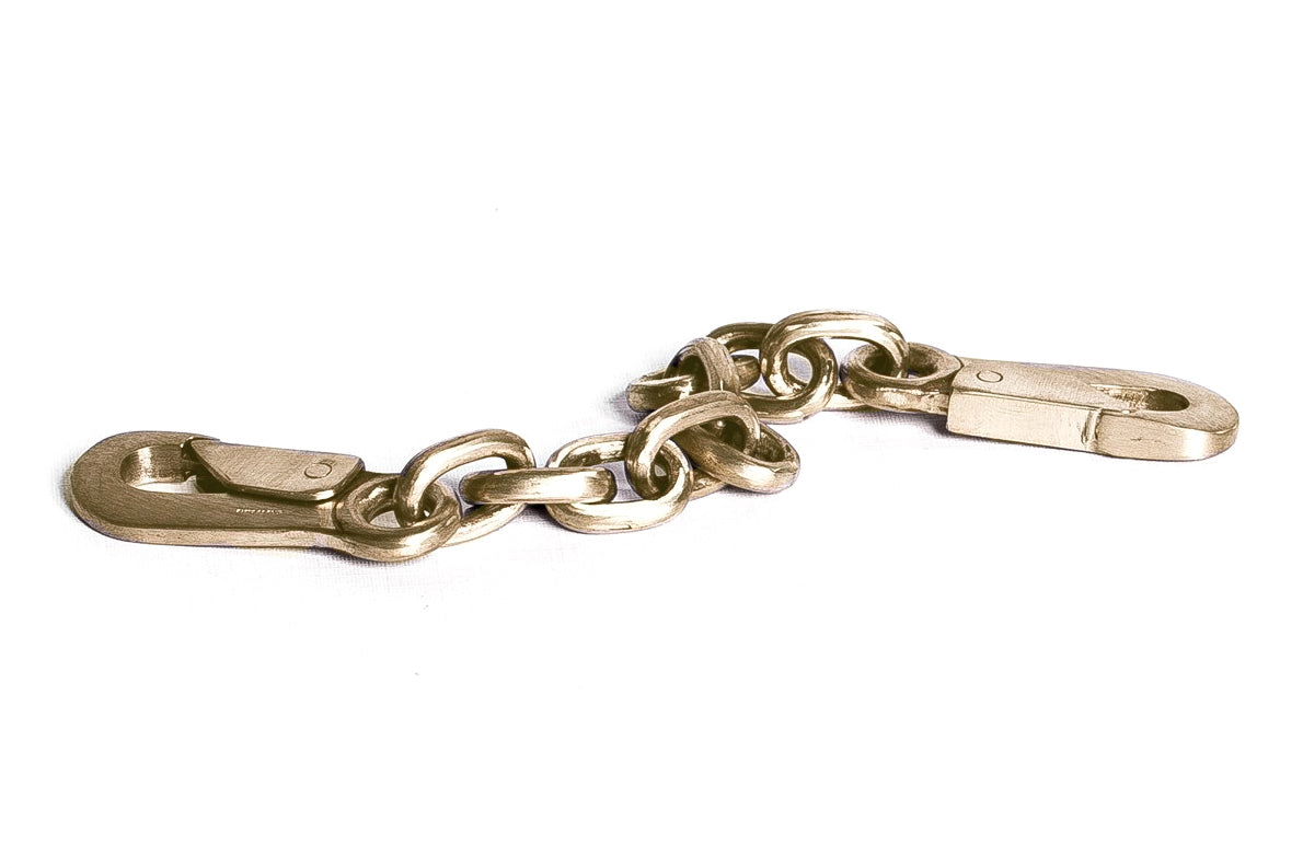 Parts of 4 Binding chain clip in matte brass