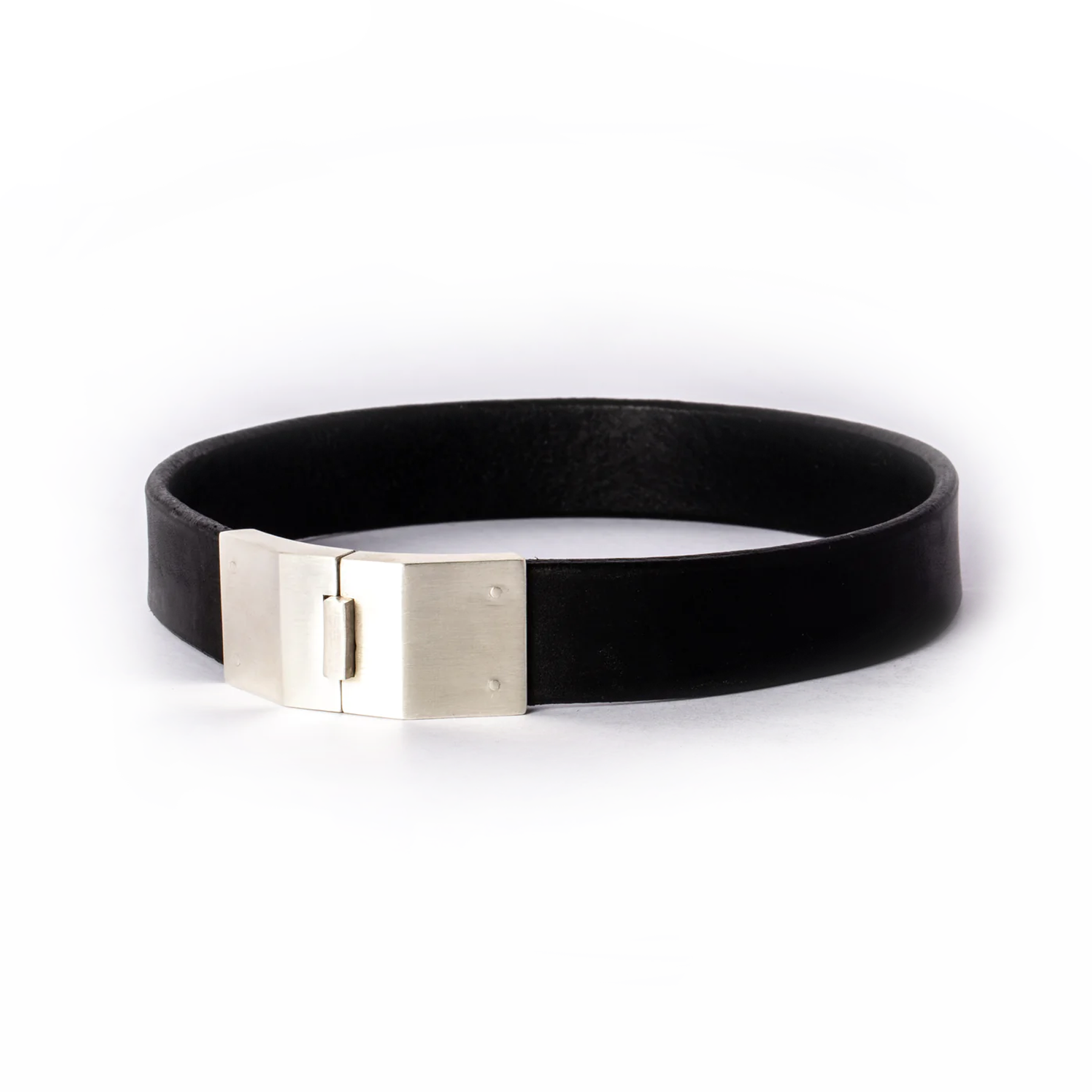 Narrow box lock leather choker by Parts of 4 - silver plated brass & leather